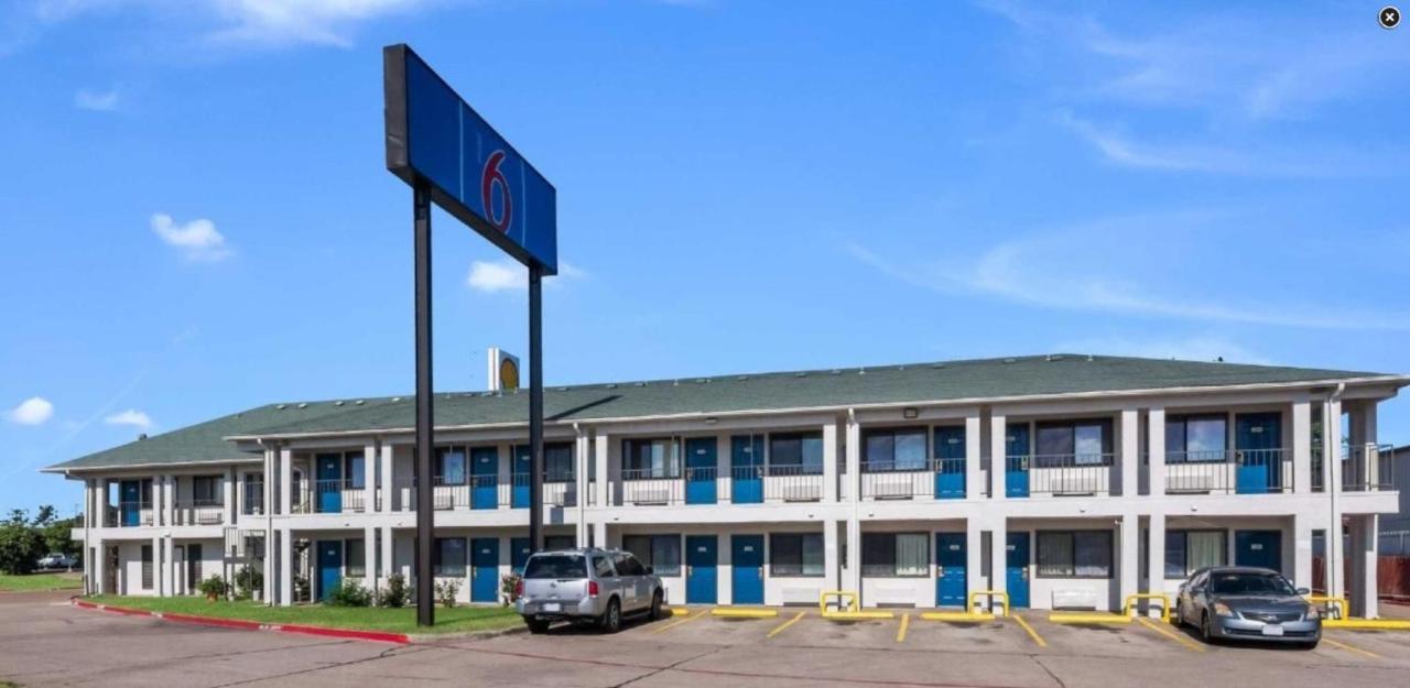 Motel 6 Irving - Loop 12 Eksteriør billede
