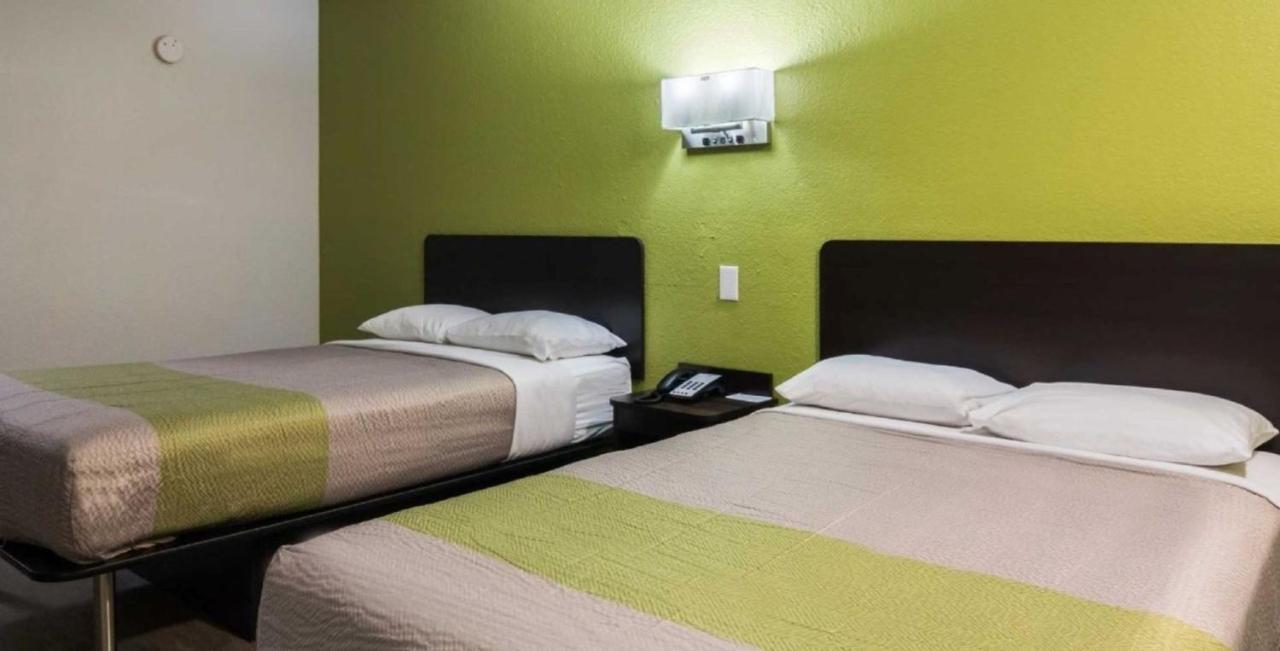 Motel 6 Irving - Loop 12 Eksteriør billede
