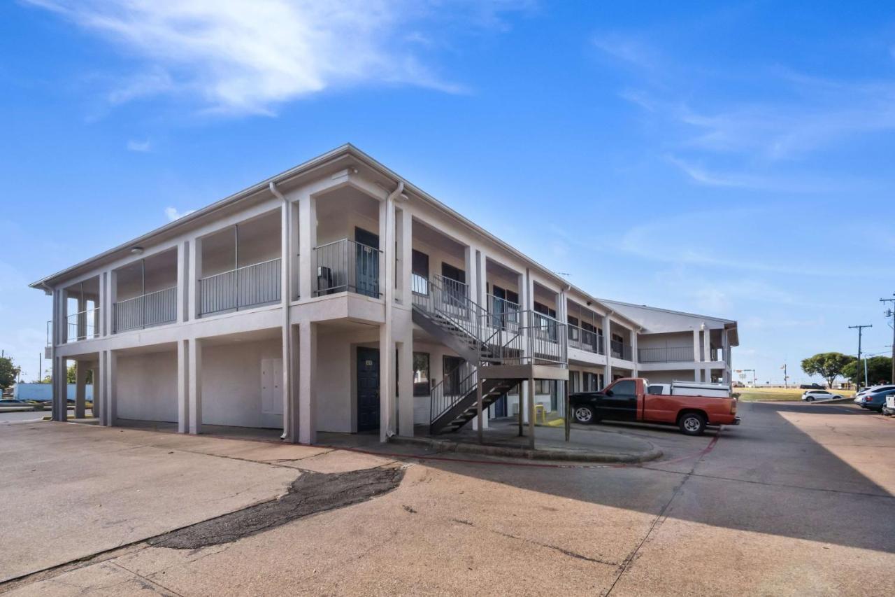 Motel 6 Irving - Loop 12 Eksteriør billede
